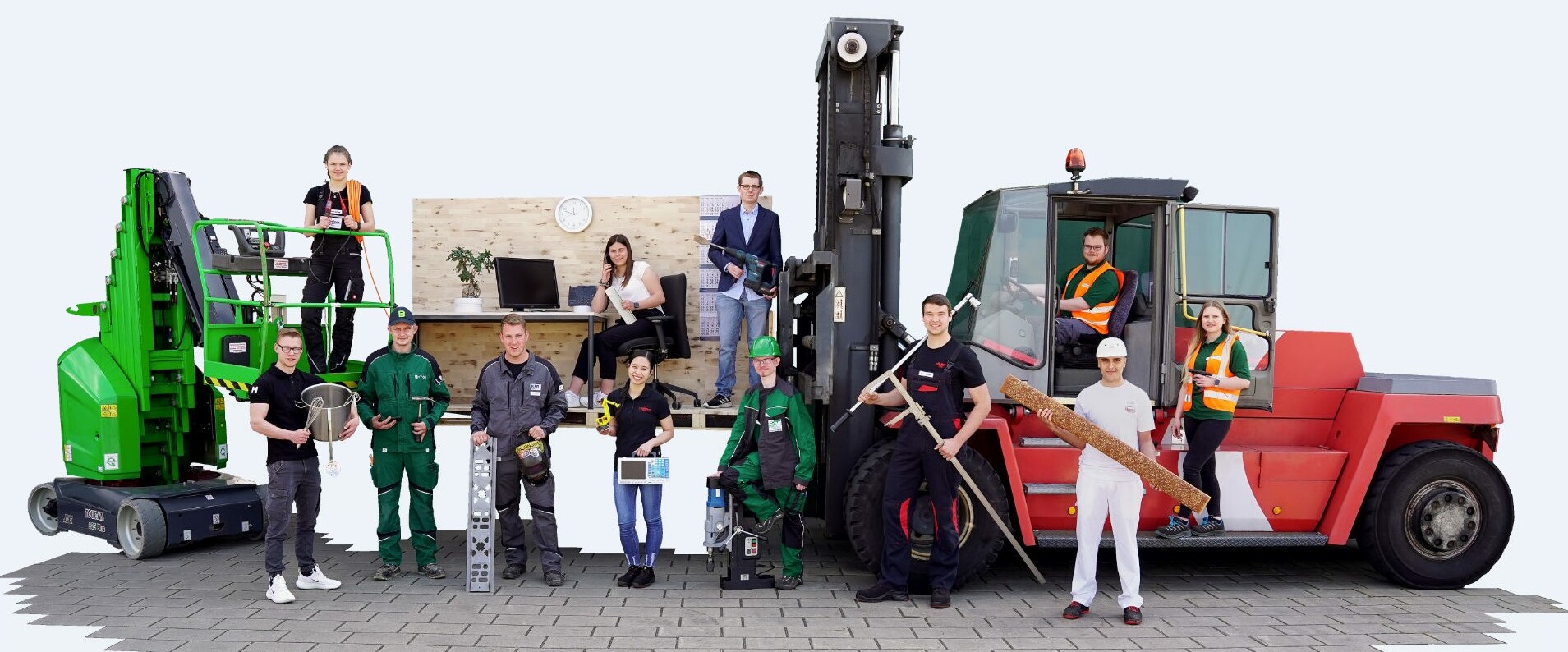 Junge Menschen tragen teilweise Berufskleidung und präsentieren damit Berufe.