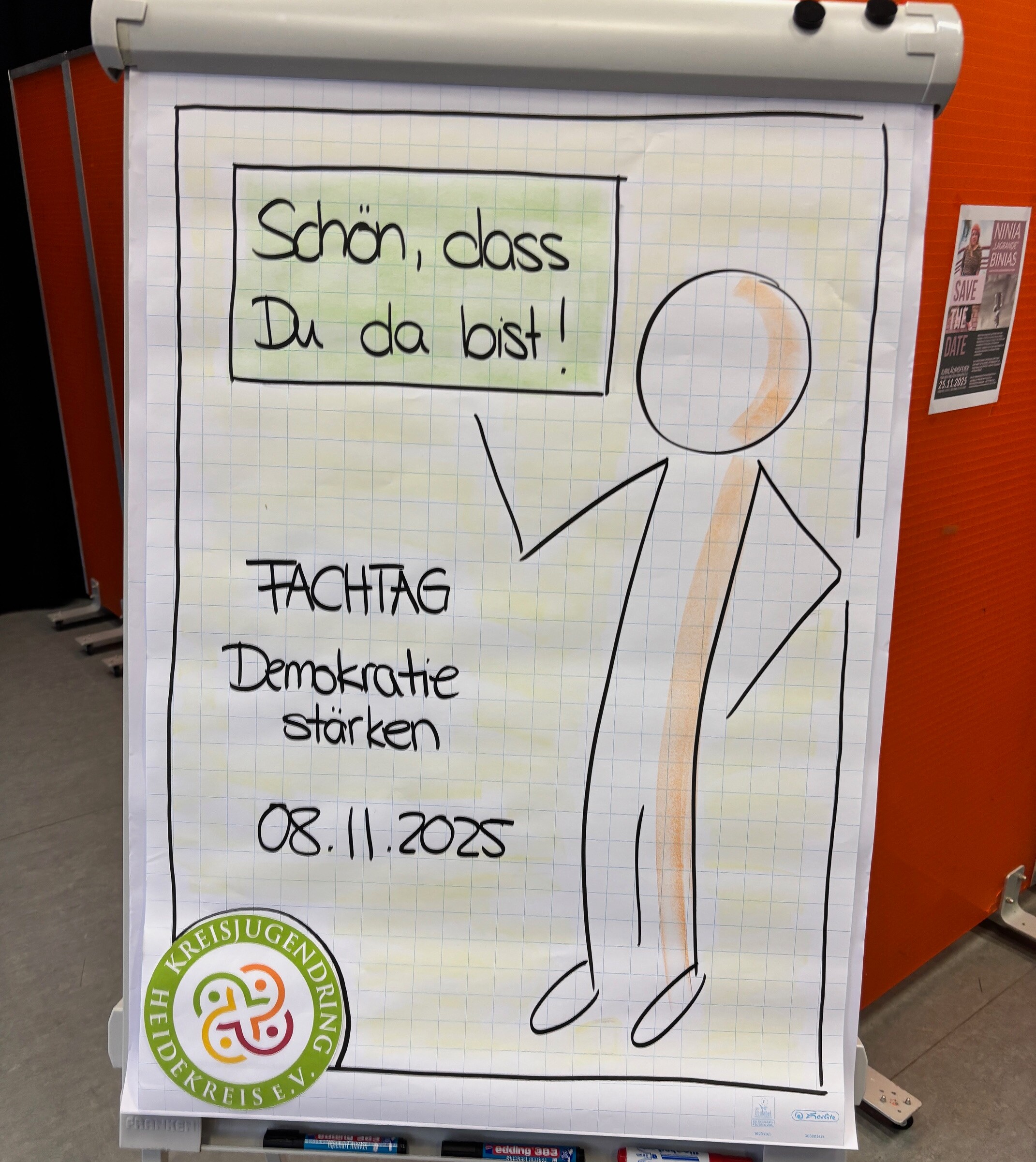 Hinweisschild zum Fachtag Demokratie stärken.