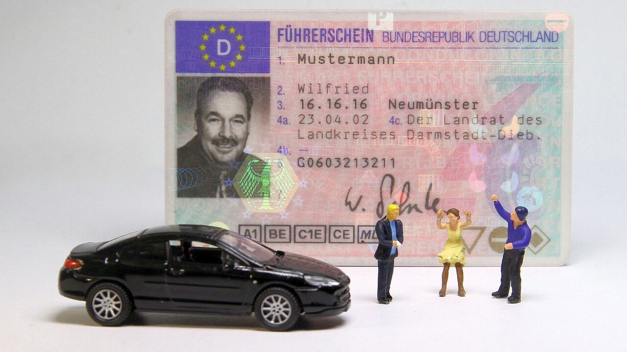 Bescheinigung über ärztliche Untersuchung Fahrerlaubnis Führerschein / Fahrerlaubnis